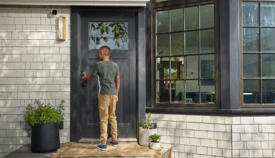 Vivint Smart Lock on home in Los Angeles